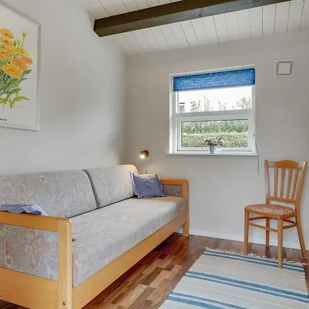 Gull - 150m From The Sea By Interhome